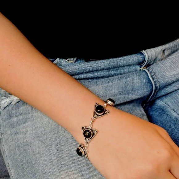 Black Onyx Geometric Bracelet - Picture 2 of 5